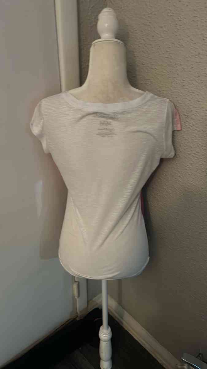 Aeropostale Love Heart Graphic Tshirt Size M