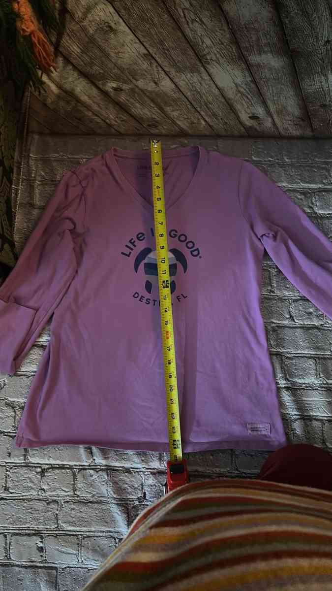 Life Is Good Crusher Tee Size M