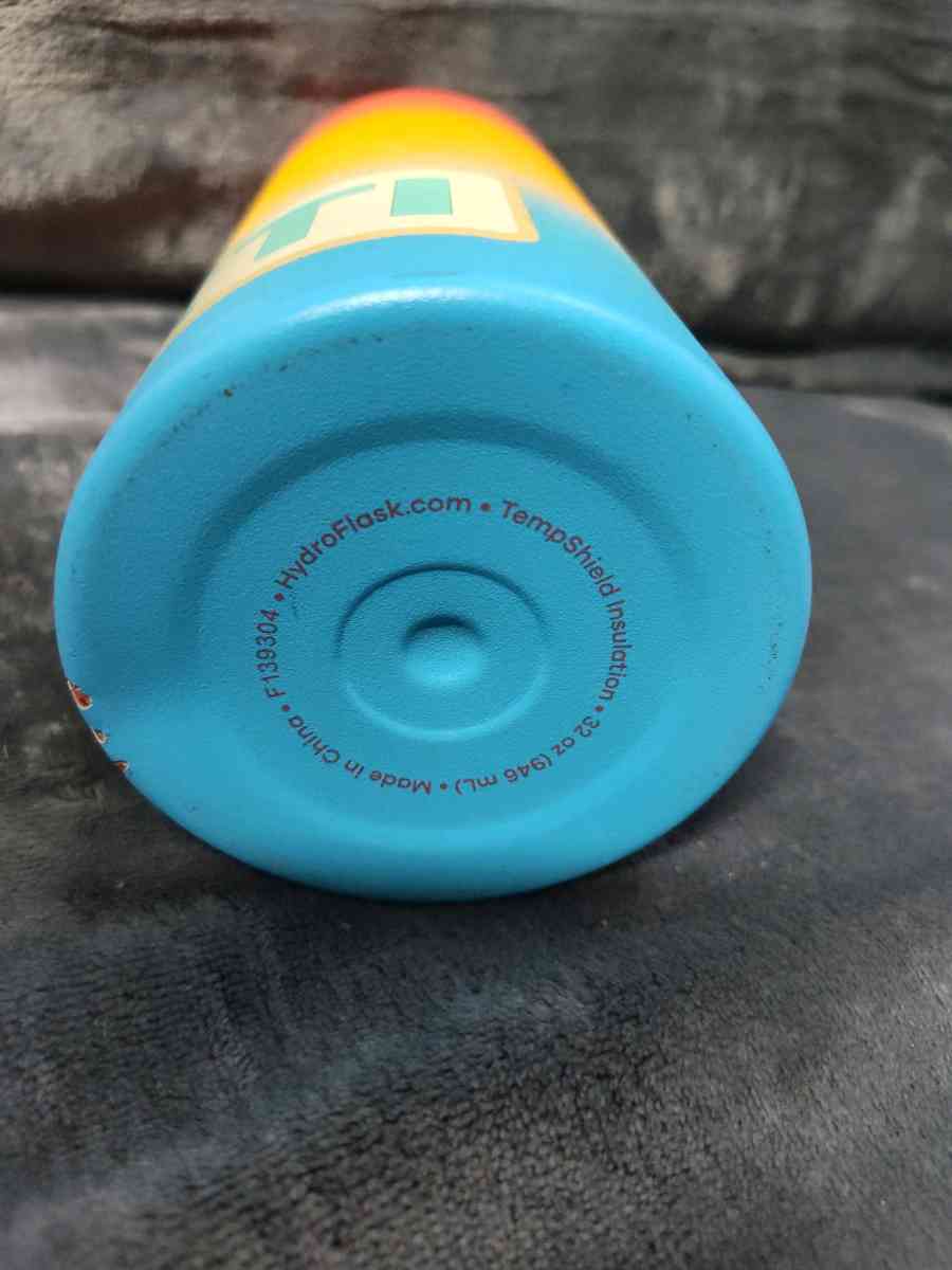 Hydro Flask Limited Edition Guava Shave Ice Hawaii 32 oz Met