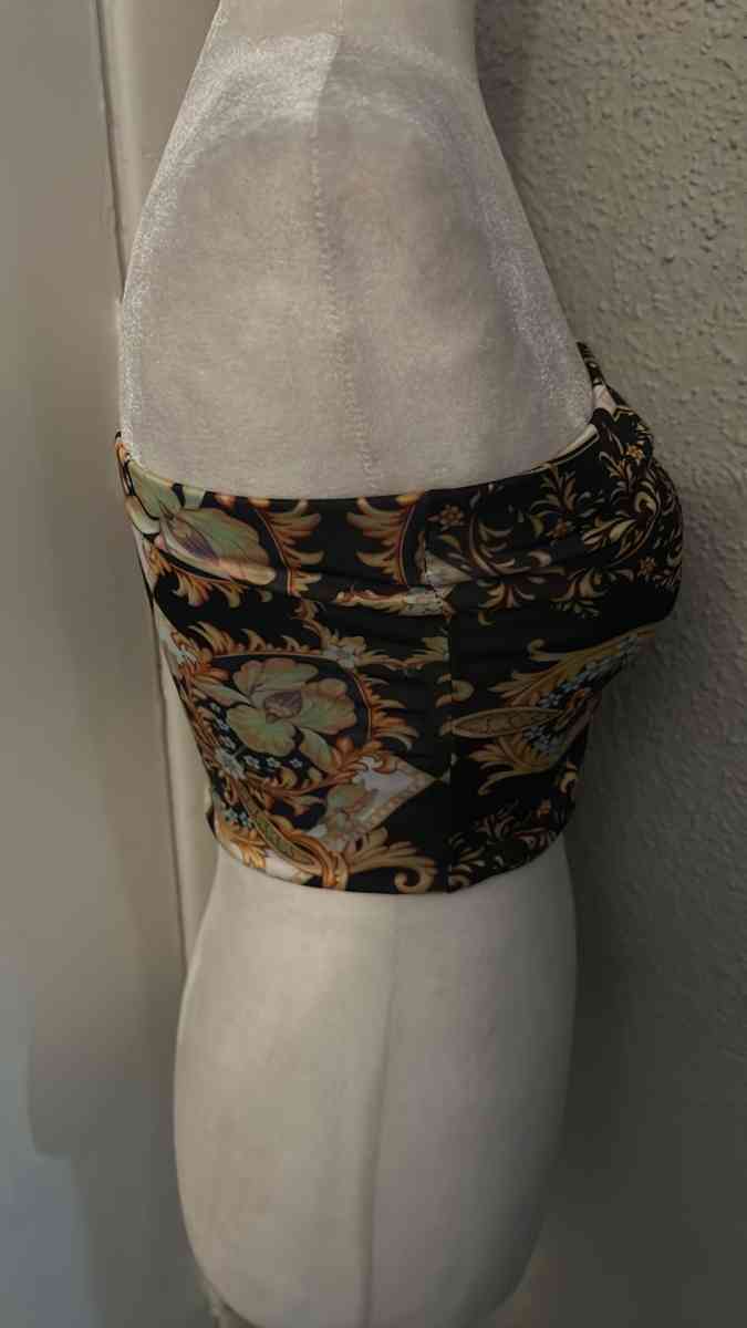 PLT PrettyLittleThing Black Chain Print Bandeau Crop Top Siz