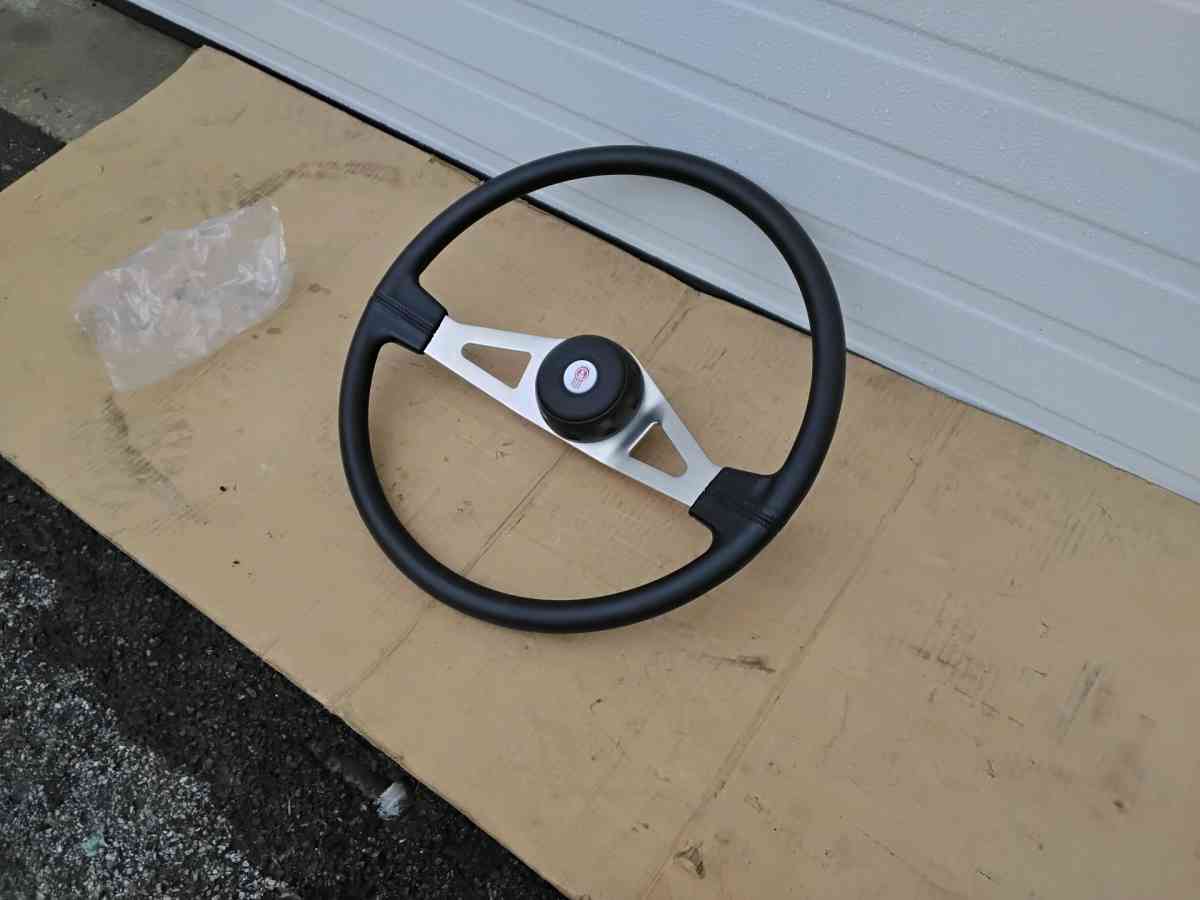 Brand New Kenworth Truck Steering Wheel and Horn Cap OEM