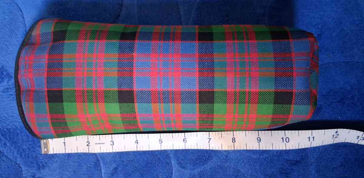 TEACHERS SCOTCH LIQUOR TARTAN BAG WITH GLASS SCOTCH BOTTLE