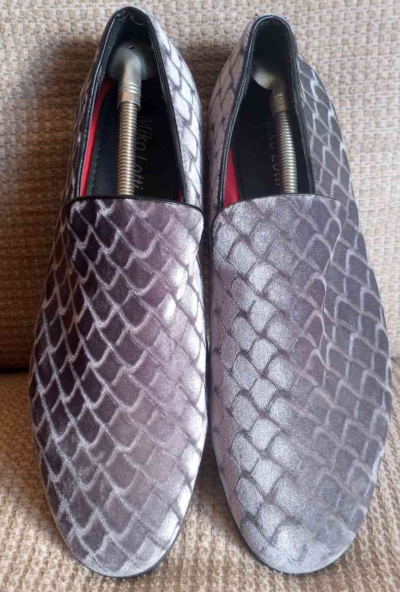 Miko Lotti Gray Slip On Dress or Casual Shoes