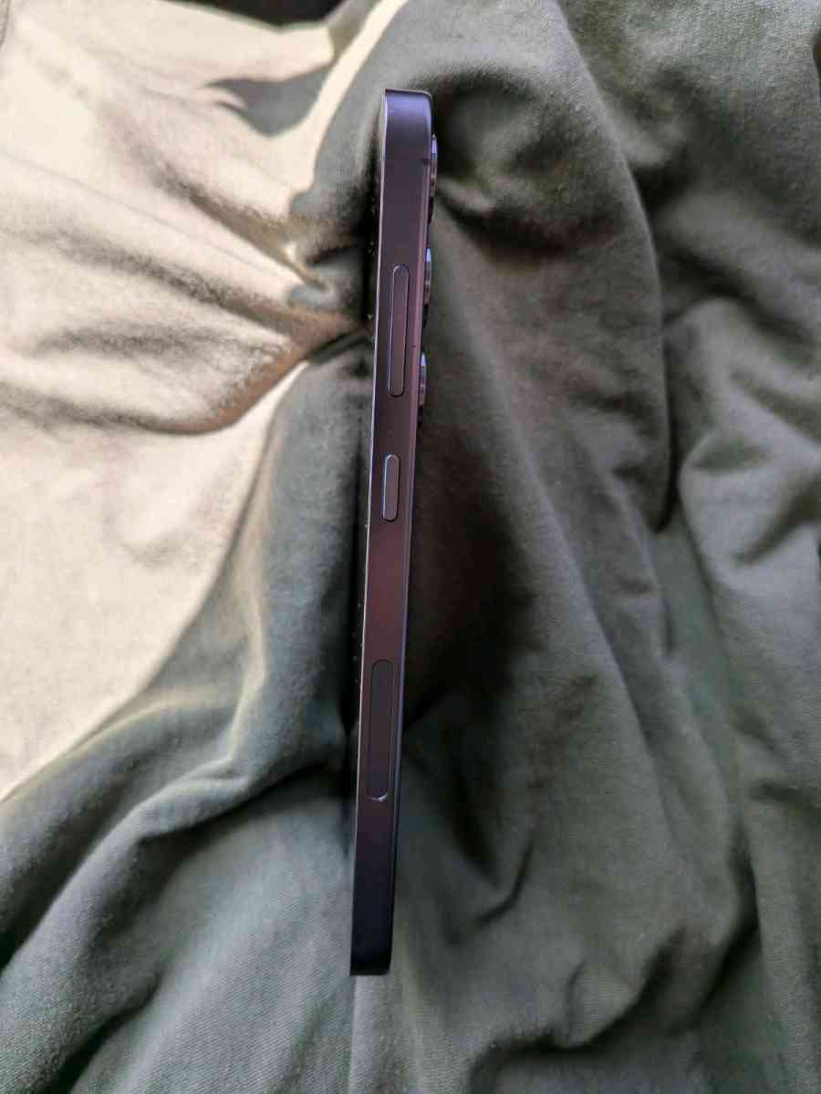 Samsung Galaxy S24 Plus with Otter Box Case