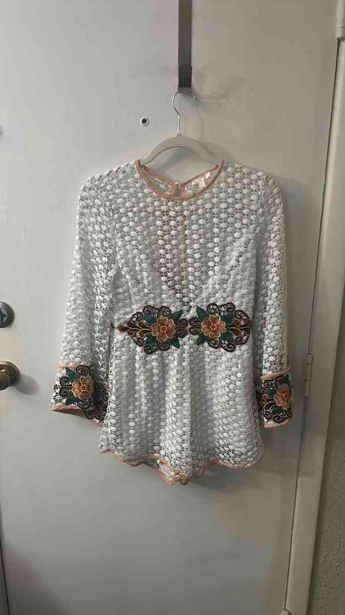 Luxxel White Embroidered Floral Romper with Bell Sleeves Siz