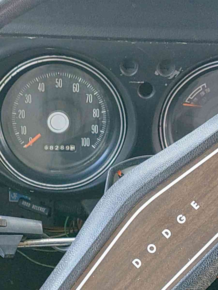 1976 Dodge RV    MUST GO