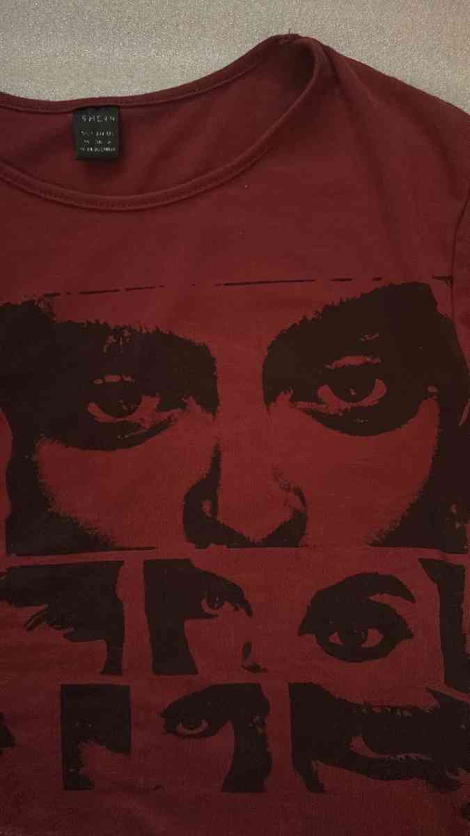 SHEIN Maroon Icon 90s Graphic Crop Tshirt Size M