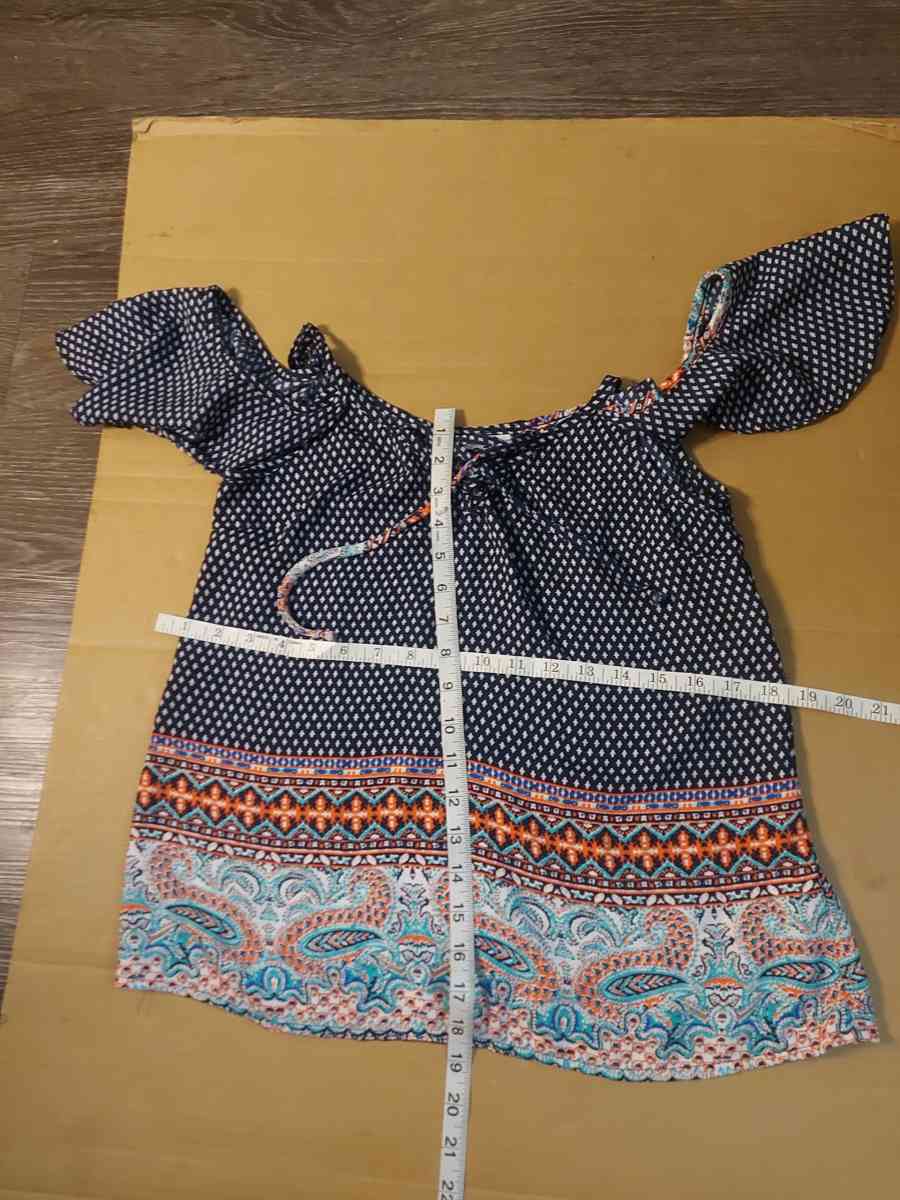 Society Girl Cold Shoulder Front Tie Top Size XS Paisley Pri