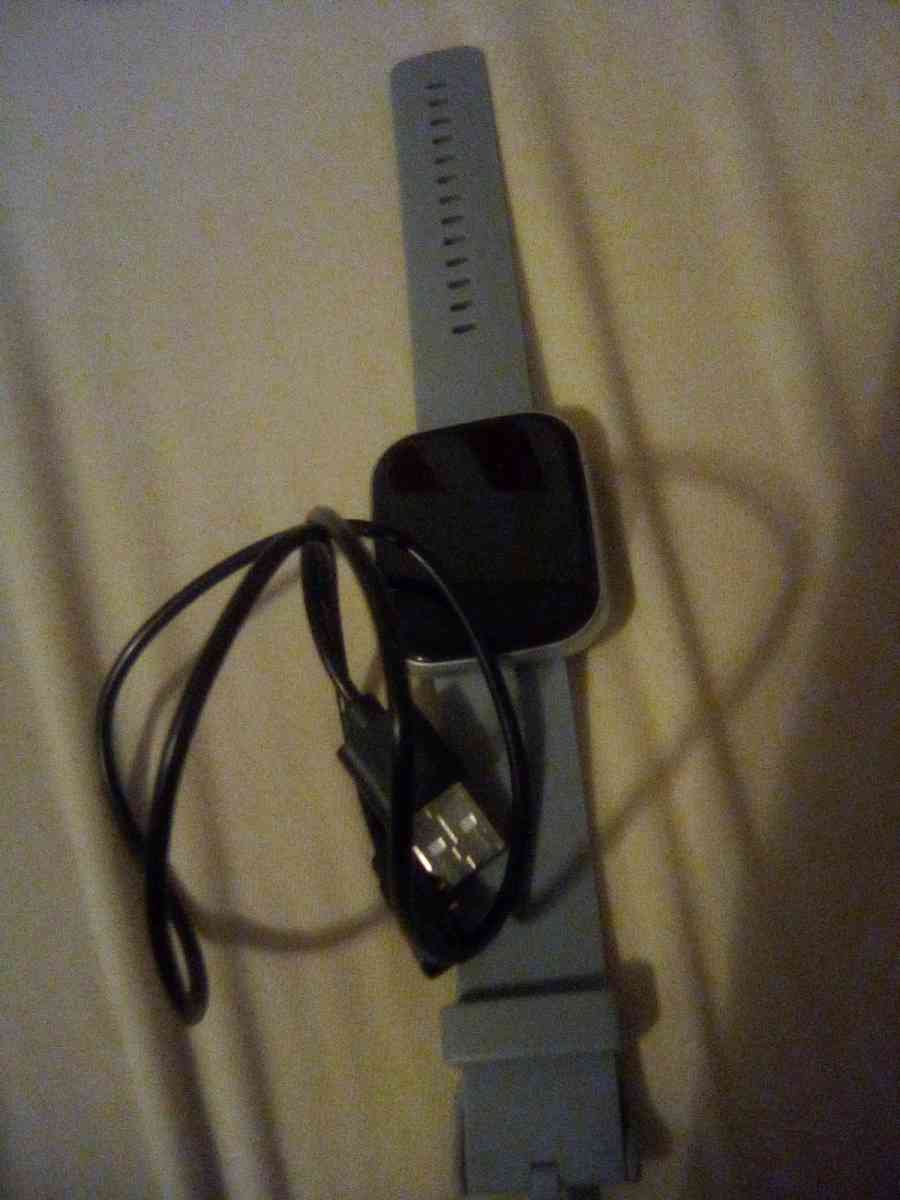 a Fitbit watch and it tells time