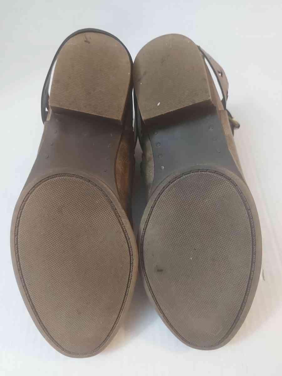 Rampage Criss Cross Strap Ankle Zip  Booties Size 7