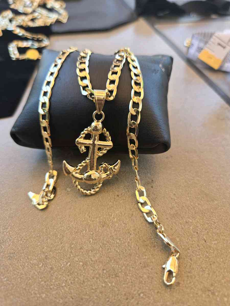 Chain with I said anchor in laminated gold