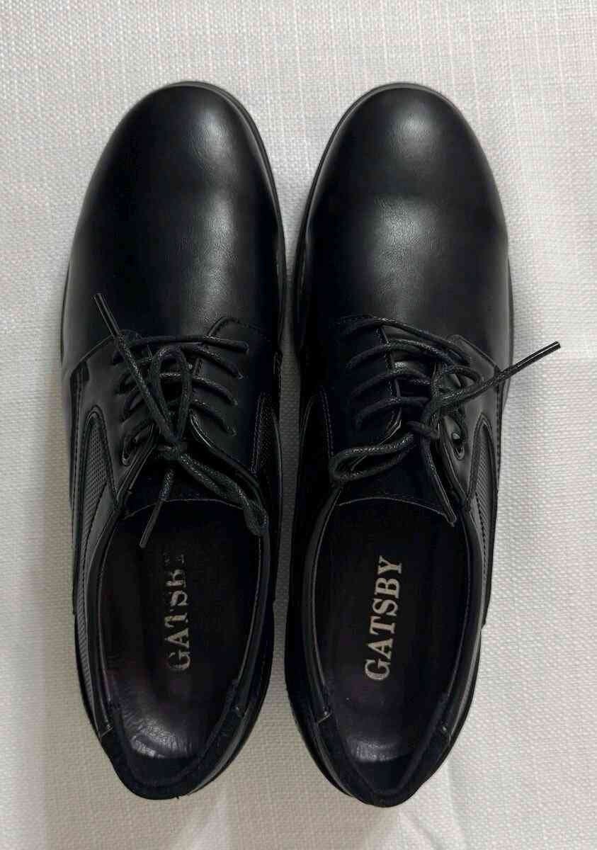 Dress shoes