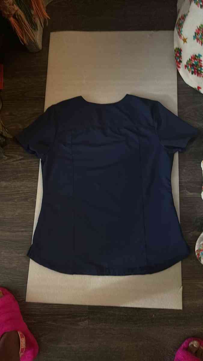 Free State Gray Womens Rose Graphic Tee Size XS Trending Ros