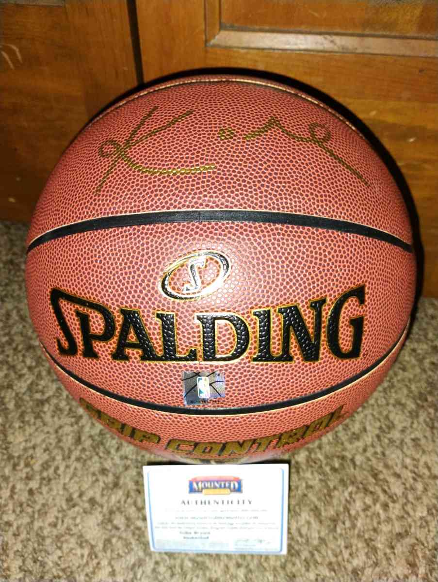 Kobe Bryant signed basketball