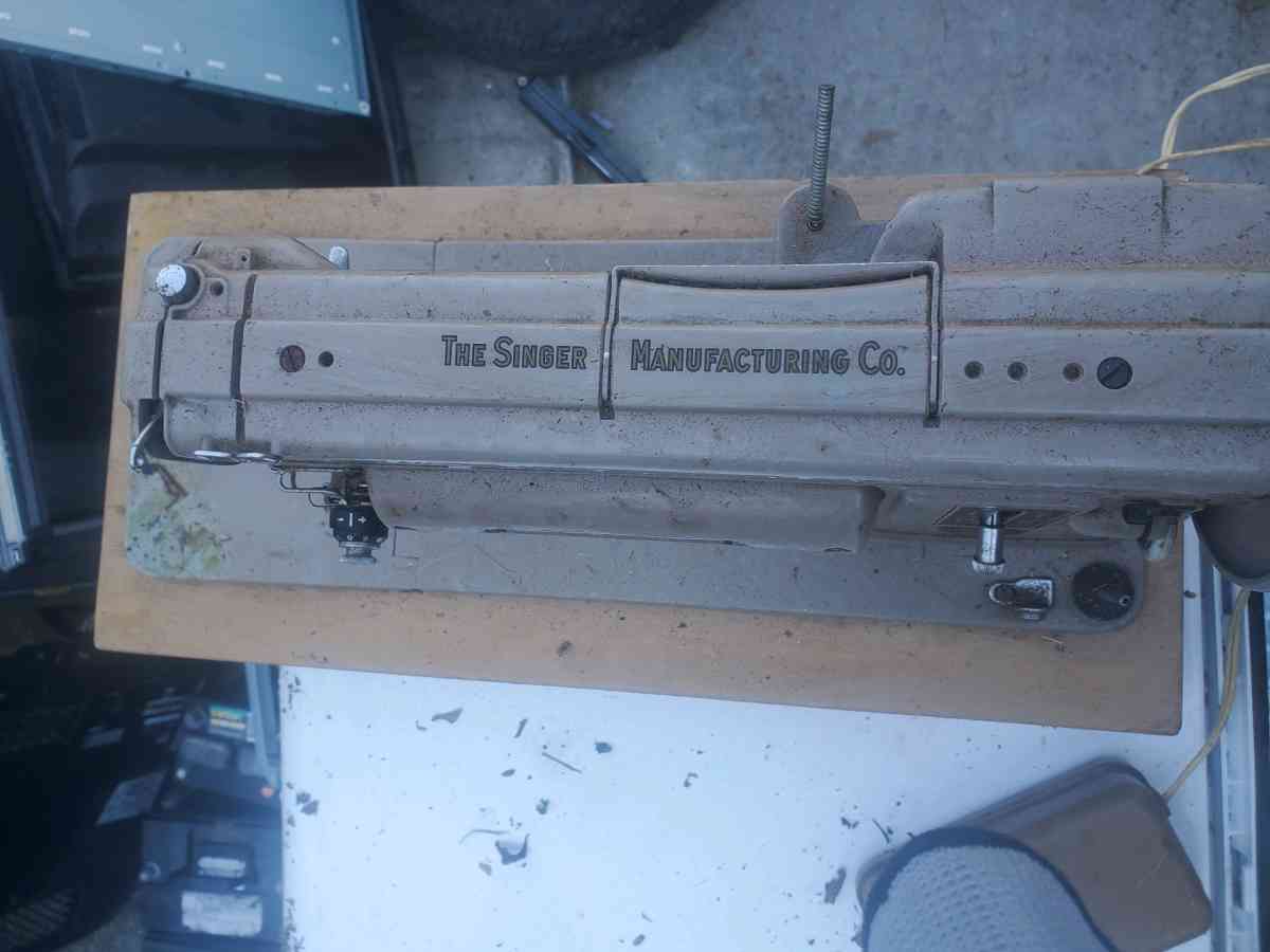 1950s singer sewing machine