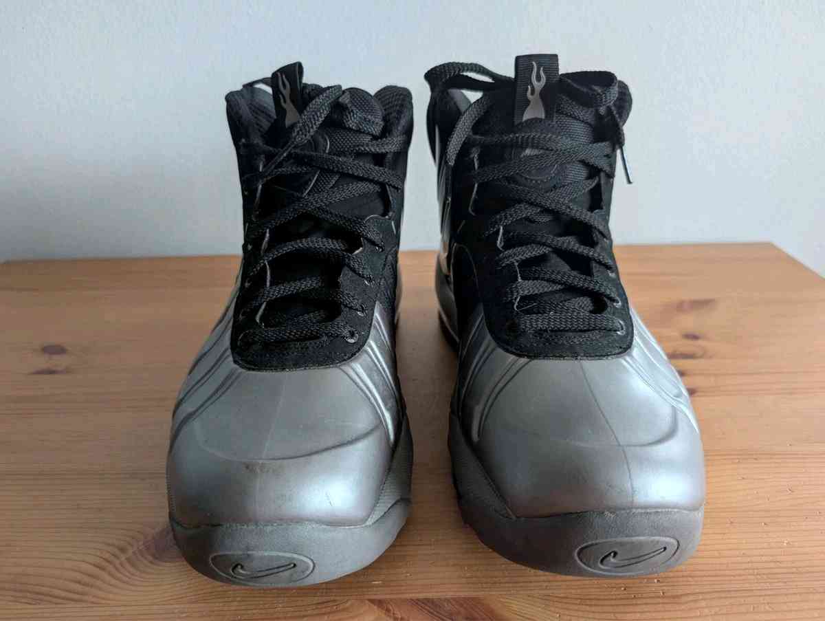 Nike ACG Air Bakin Posite Metallic Dark Gray