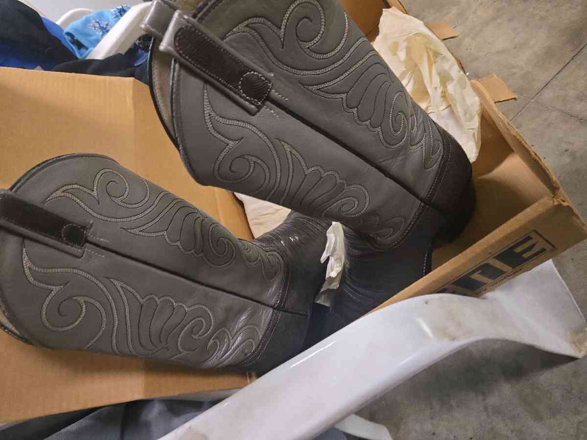 mens size lizard skin boots