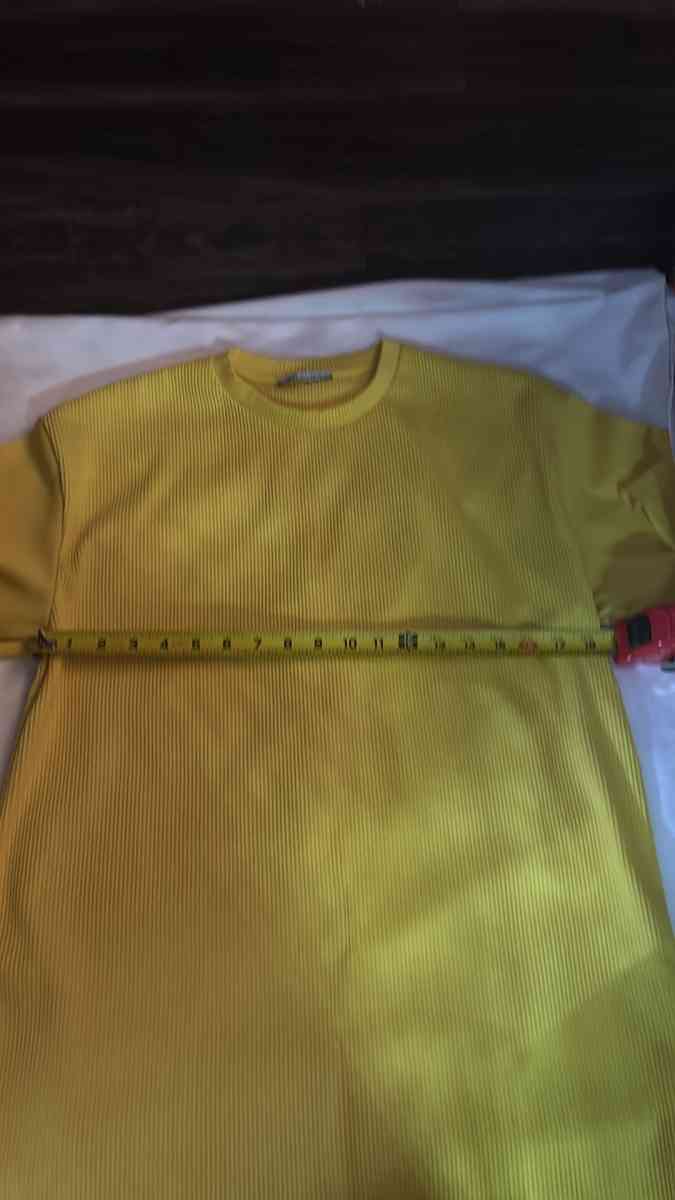 ZARA Yellow Ribbed Crewneck Top Short Sleeve Size Small