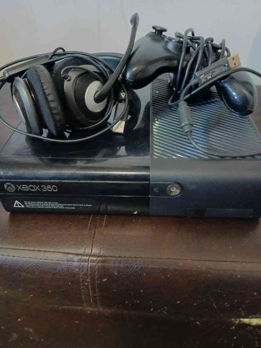 XBOX 360 E