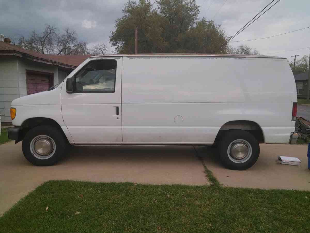 2003 Ford E250 Van