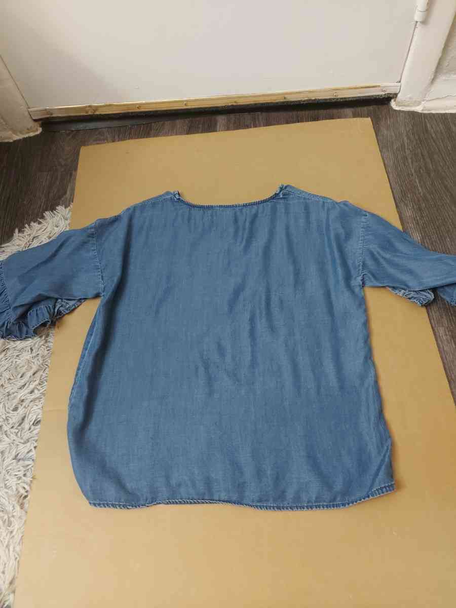 DizzyLissy Lightweight Denim Ruffle Top Size M Boho Festival