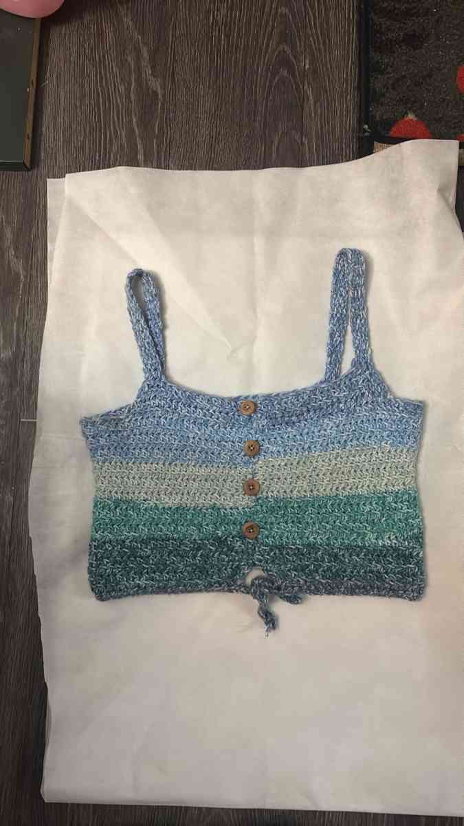Blue gradient knit crop top No Size