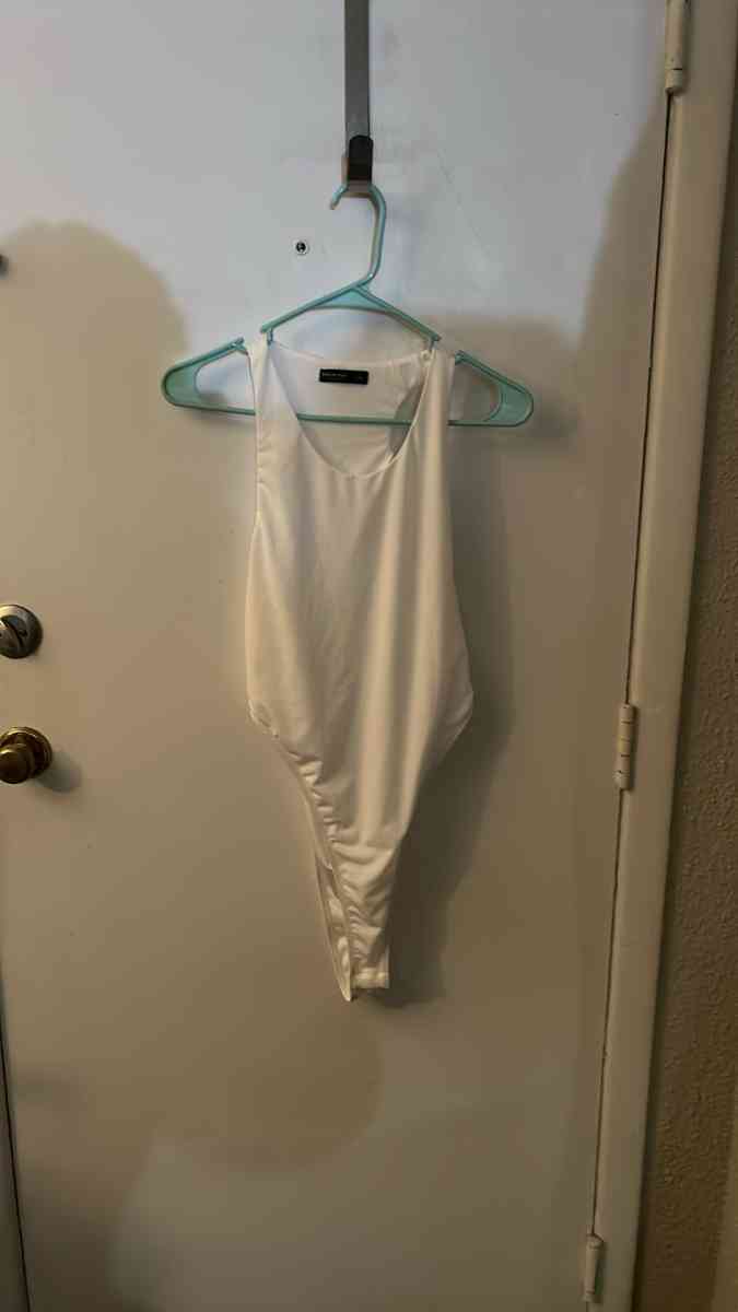 SHEIN Curve White Cutout Back Bodysuit  Size 1XL Spring Summ