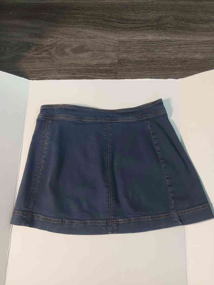 Free People Button Down Denim Skirt Size 6