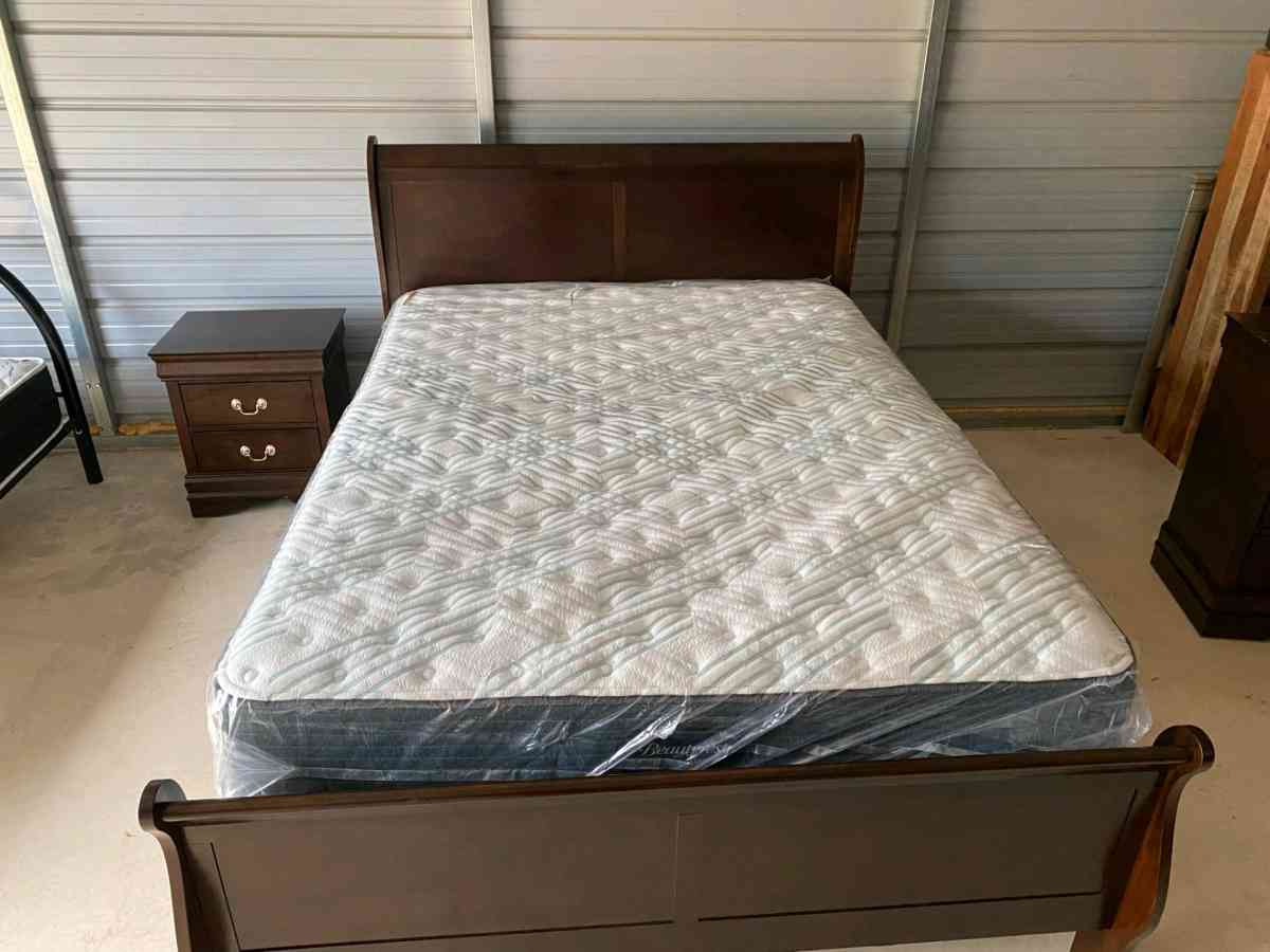 Queen Size Bedroom Set  Free Delivery If Needed