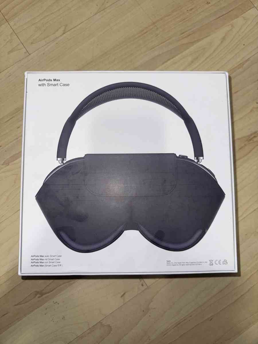 Apple AirPod Maxs Space Gray