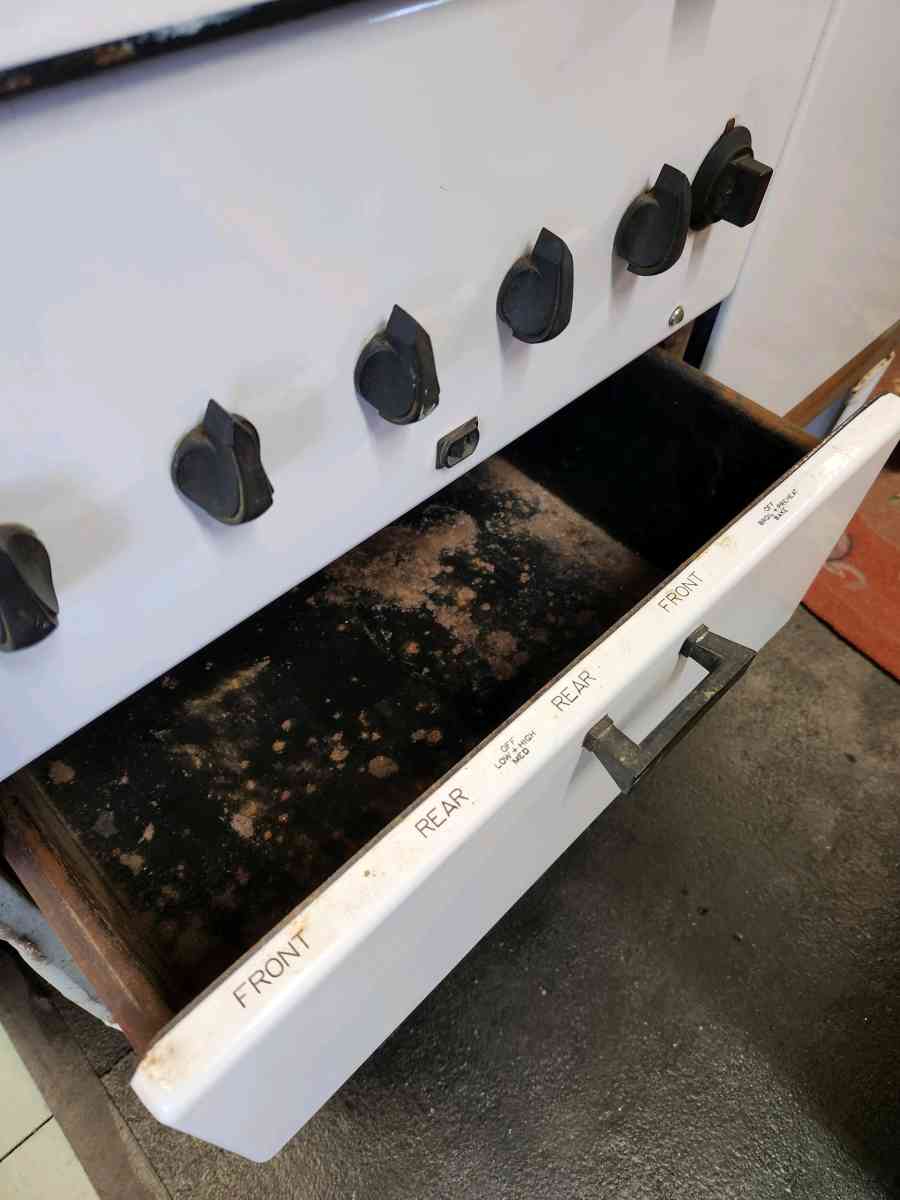 1930s 40s GE Hotpoint Electric Stove