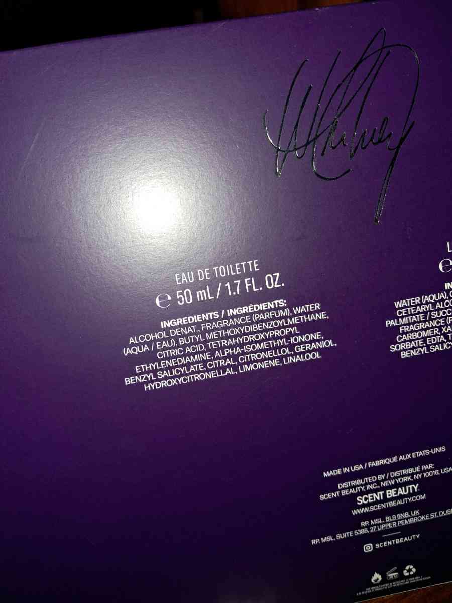 Whitney Houston gift swt nwt