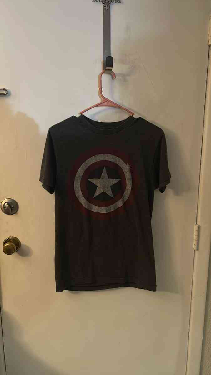 Marvel Comics Captain America TShirt Mens M Short Sleeve Cre