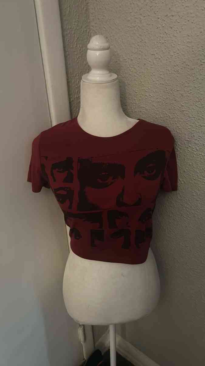 SHEIN Maroon Icon 90s Graphic Crop Tshirt Size M