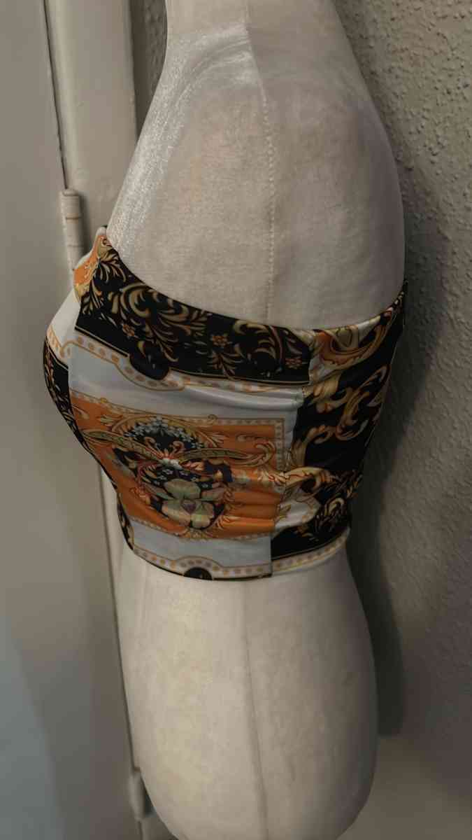 PLT PrettyLittleThing Black Chain Print Bandeau Crop Top Siz