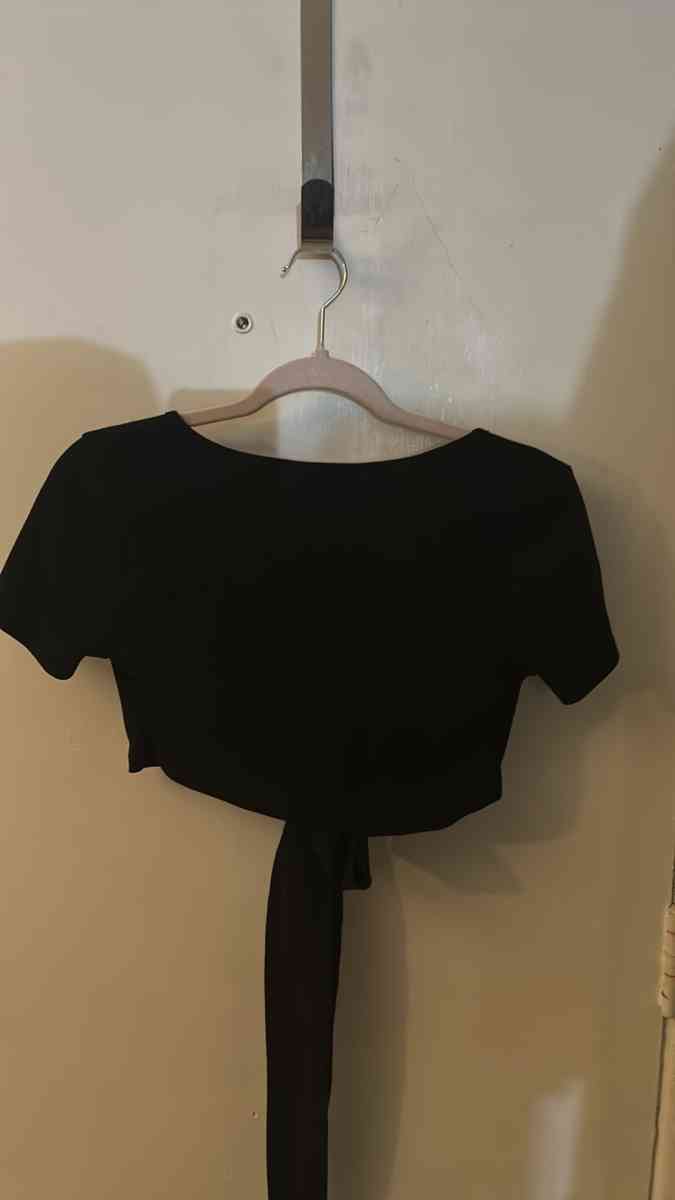 SHEIN Black Tie Front Crop Top Bolero Size S