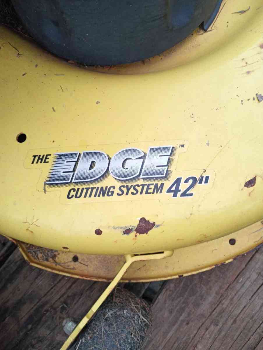 John Deere lawn tractor