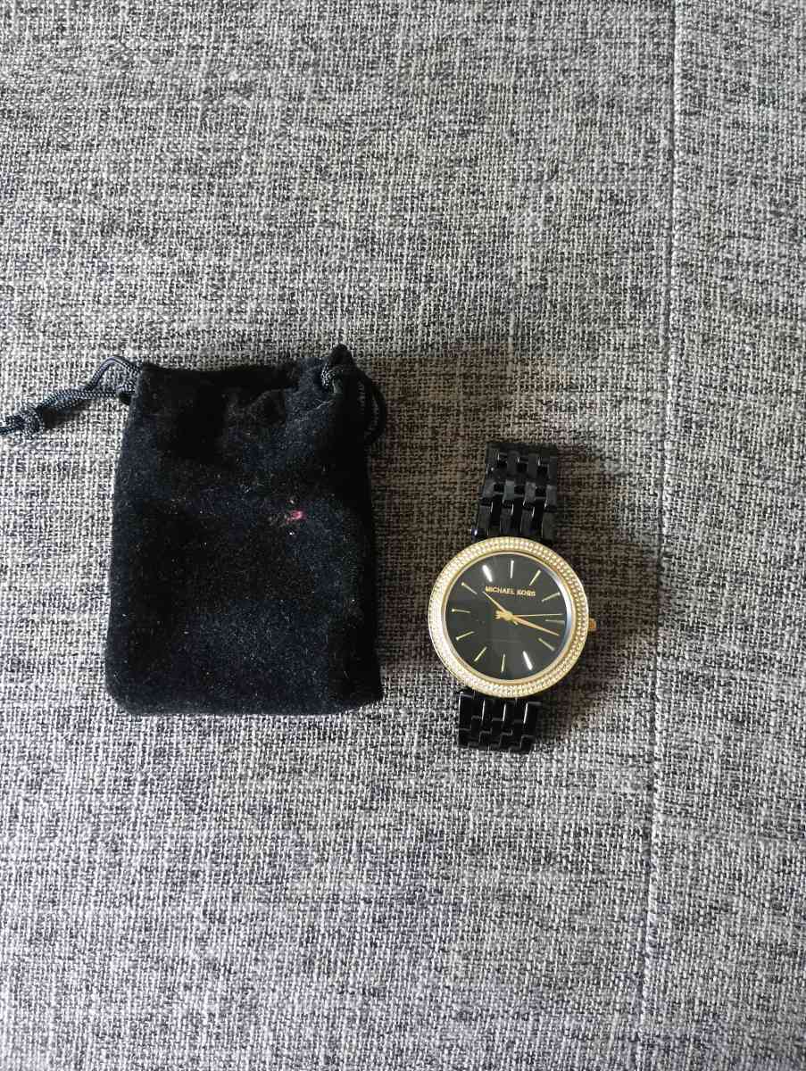 MICHAEL KORS Darci Black Dial Black Ionplated Ladie watch