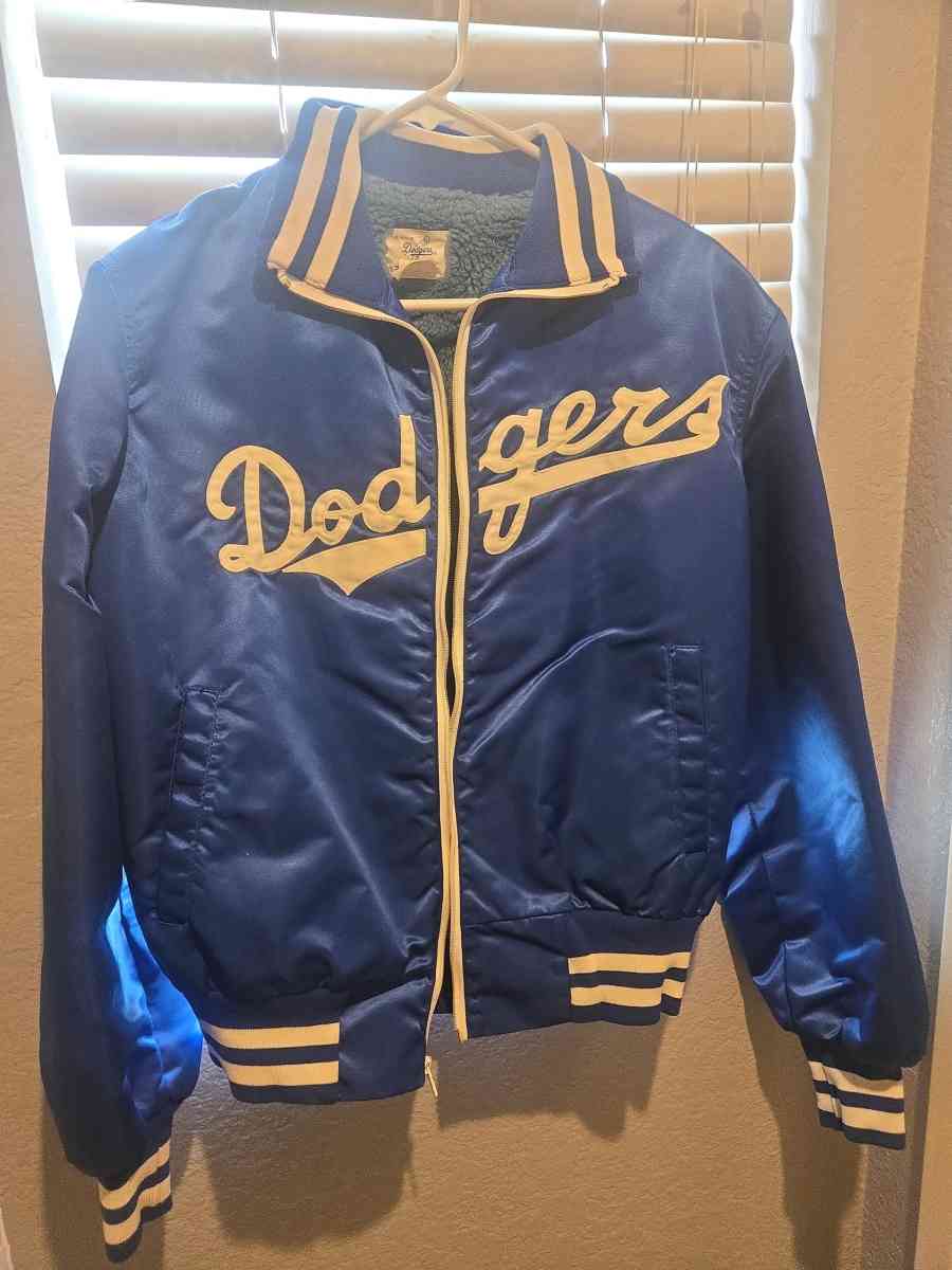 vintage dodgers jacket great condition size small