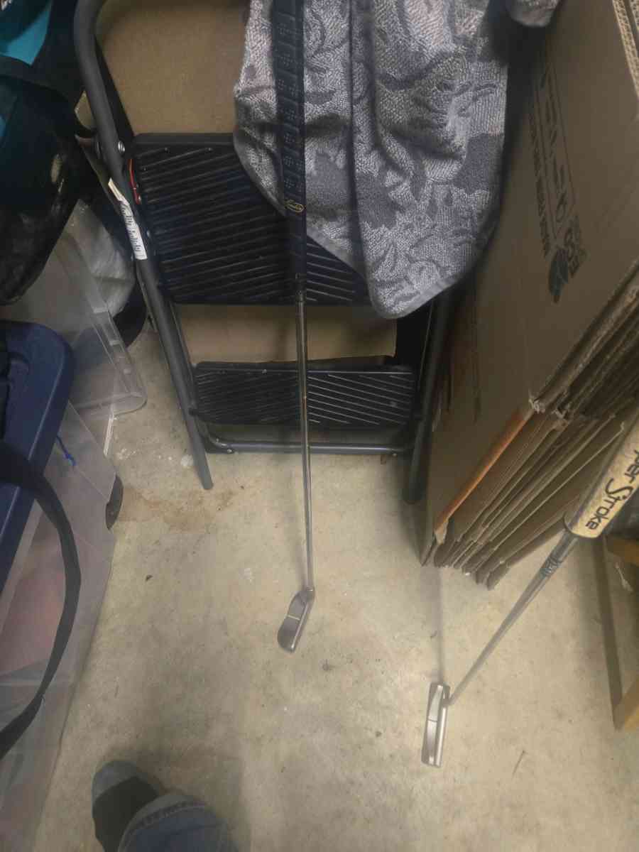 golf clubs and golf bag