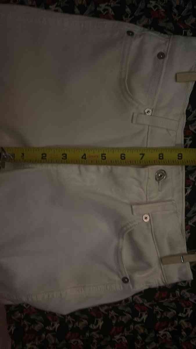 7FAM 7 For All Mankind White Jeans Size 24