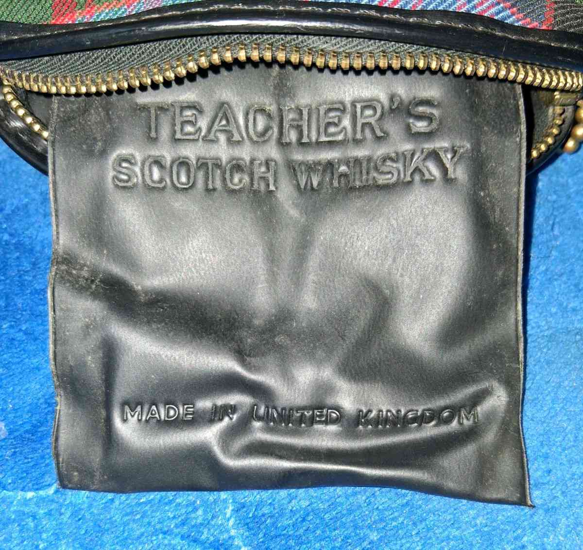 TEACHERS SCOTCH LIQUOR TARTAN BAG WITH GLASS SCOTCH BOTTLE