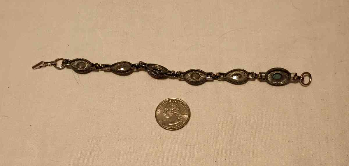 Vintage Sarah Coventry colorful bracelet