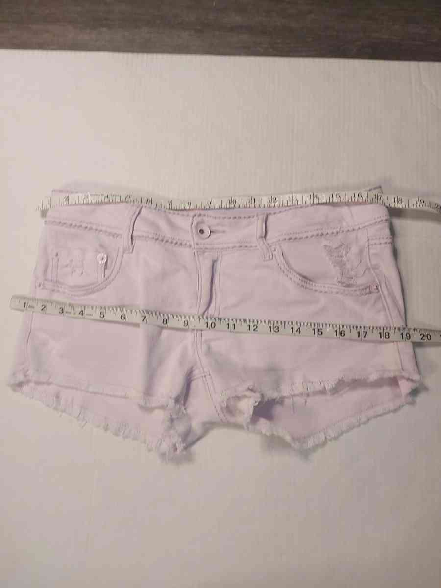 Dollhouse Lilac Purple Raw Hem Shorts Size Juniors