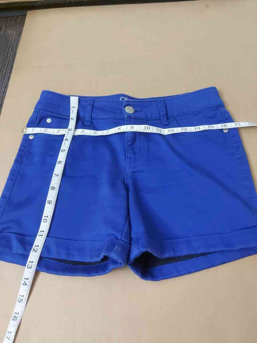 Celebrity Pink Electric Blue Jean Shorts Size S