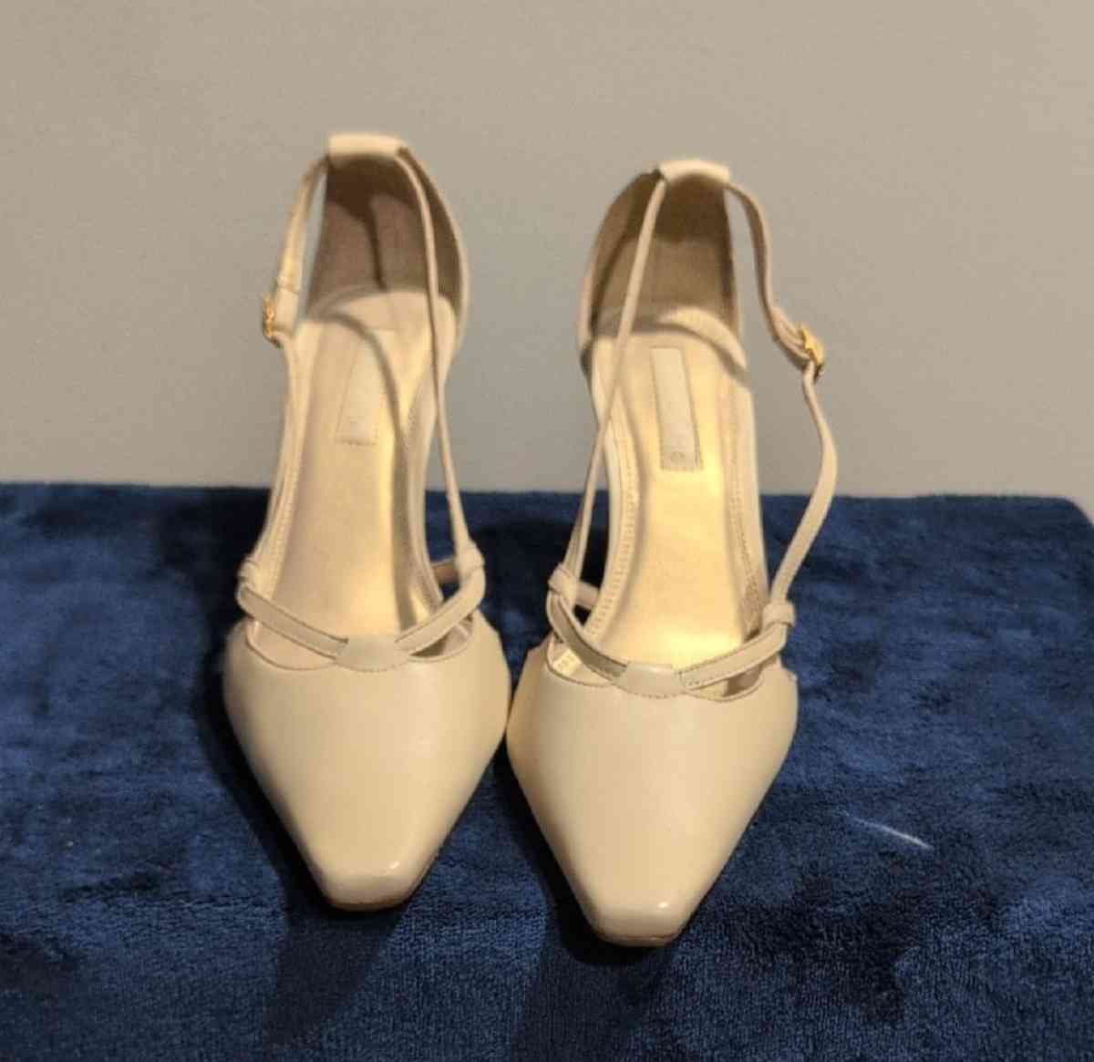Cream PointedToe Heels with Ankle Strap size