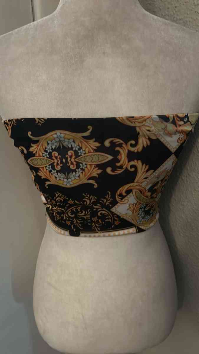 PLT PrettyLittleThing Black Chain Print Bandeau Crop Top Siz