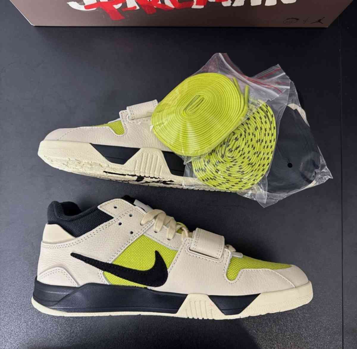 size 9 Nike Jordan air Jumpman Travis Scott edition