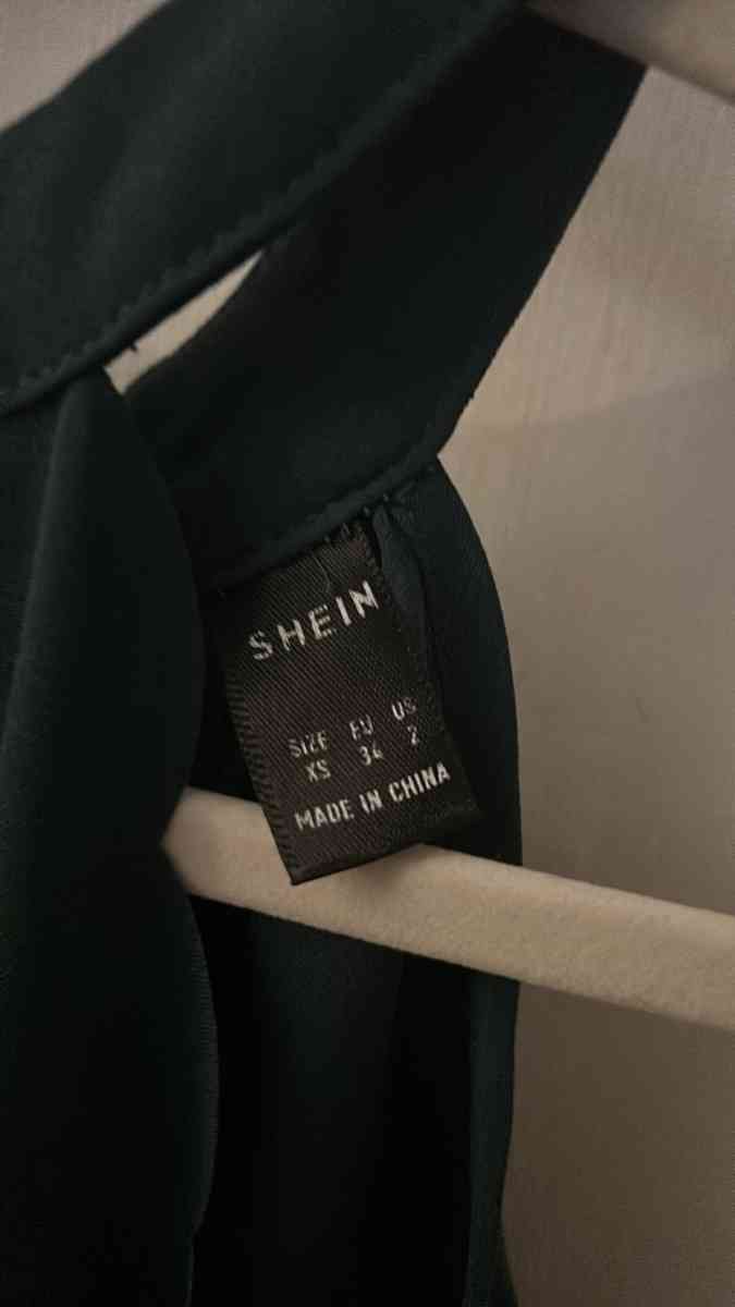 SHEIN Green Scalloped Tie Top Size XS