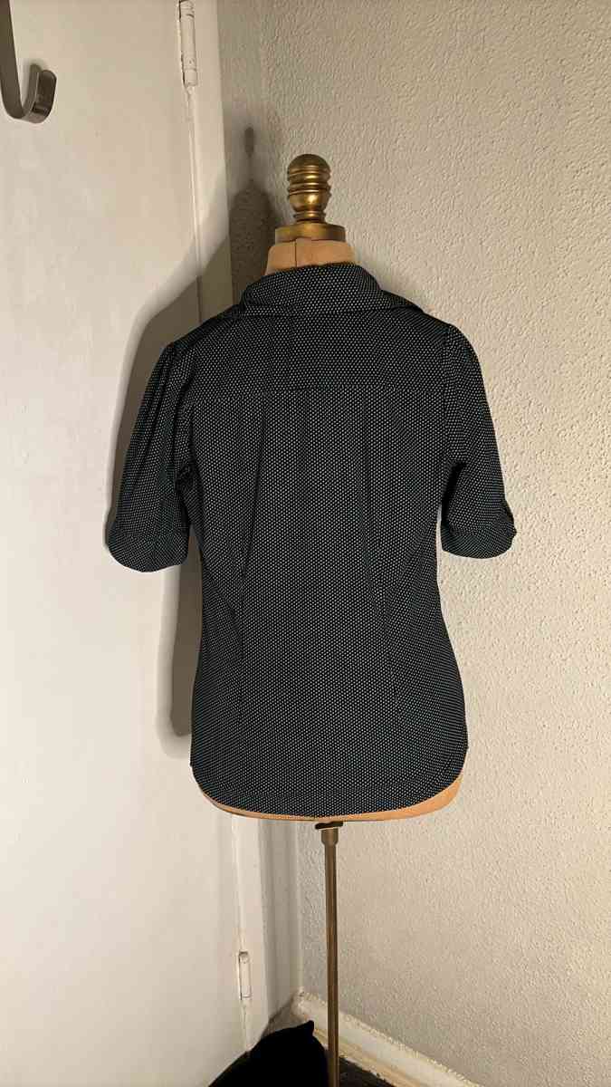 Rue21 Black Polka Dot Split Sleeve VNeck Blouse Size S